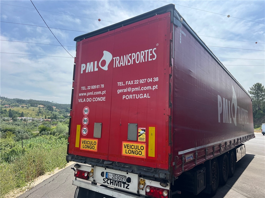 SCHMITZ CARGOBULL SCB-S3T TETO ELEVAR - Ponyvás félpótkocsi: 3 kép. SCHMITZ CARGOBULL SCB-S3T TETO ELEVAR - Ponyvás félpótkocsi: 3 kép.