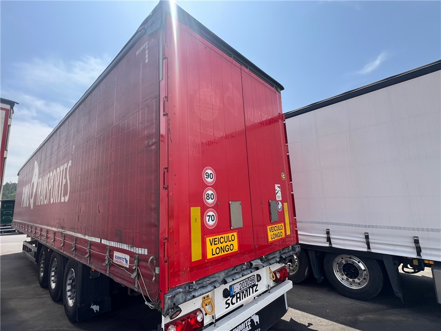 SCHMITZ CARGOBULL SCB-S3T TETO ELEVAR - Ponyvás félpótkocsi: 5 kép. SCHMITZ CARGOBULL SCB-S3T TETO ELEVAR - Ponyvás félpótkocsi: 5 kép.