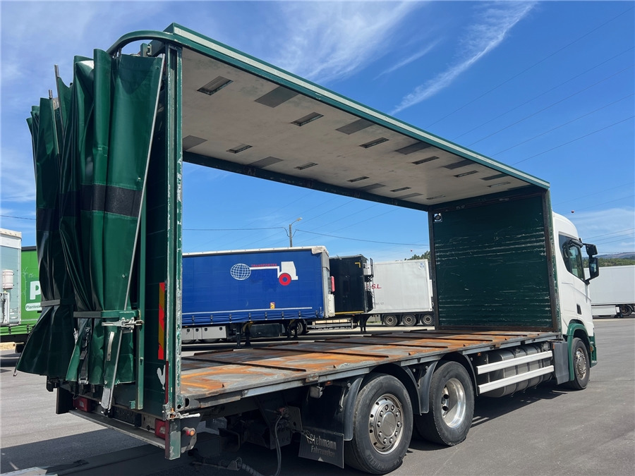 Scania R500 - Ponyvás teherautó: 4 kép. Scania R500 - Ponyvás teherautó: 4 kép.