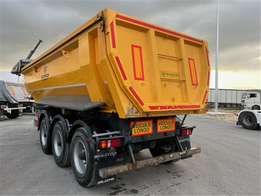 Scorpion - Félpótkocsi billenőplatós: 3 kép. Scorpion - Félpótkocsi billenőplatós: 3 kép.