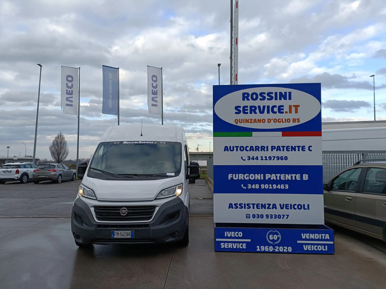 FIAT DUCATO 35 L3H2 CNG METANO - Furgon: 4 kép. FIAT DUCATO 35 L3H2 CNG METANO - Furgon: 4 kép.