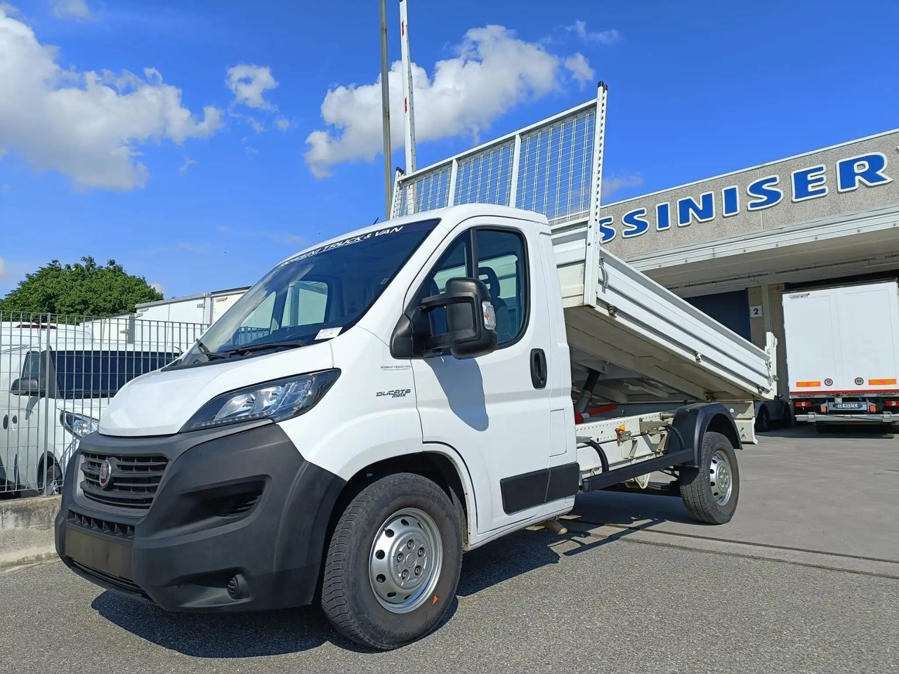 FIAT DUCATO RIBALTABILE 130 CV - Billenőplatós kisteherautó: 5 kép. FIAT DUCATO RIBALTABILE 130 CV - Billenőplatós kisteherautó: 5 kép.