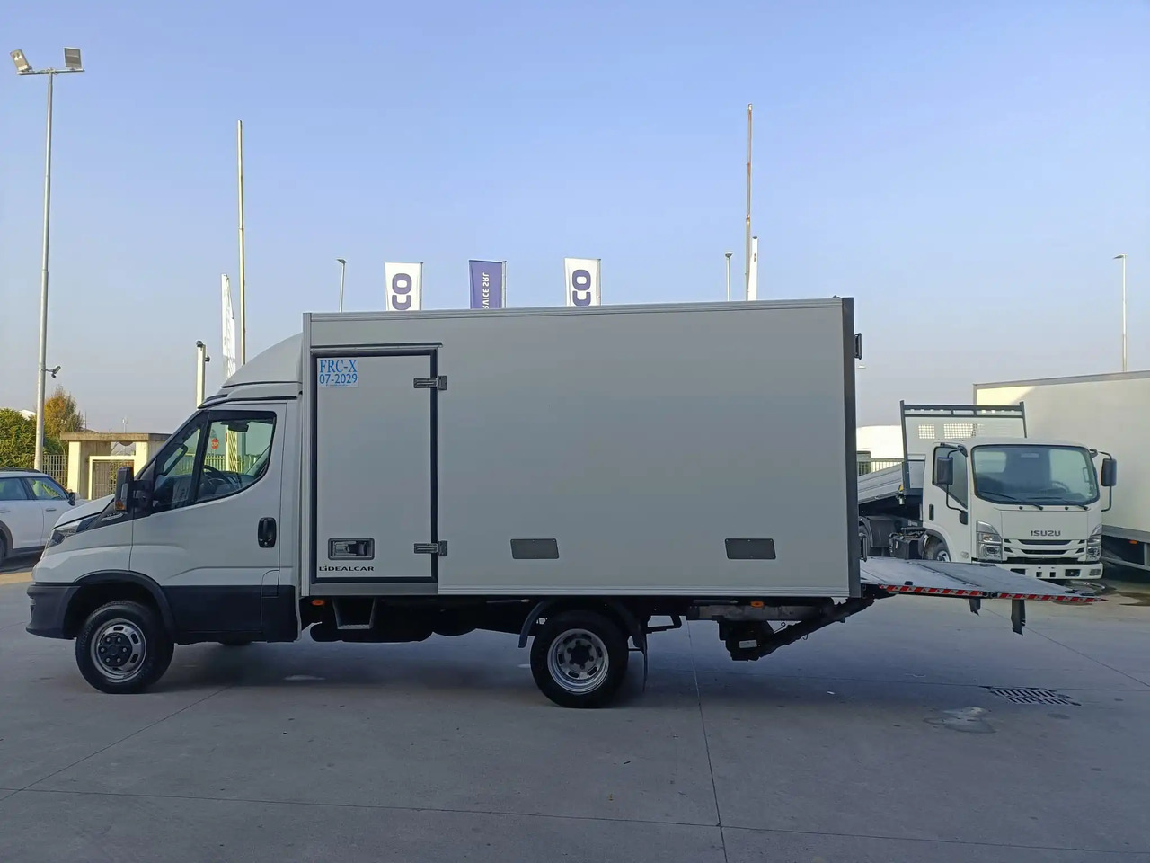 IVECO DAILY 35C21 A8 FRIGO FRCX 3.0 - Hűtős kisteherautó: 3 kép. IVECO DAILY 35C21 A8 FRIGO FRCX 3.0 - Hűtős kisteherautó: 3 kép.