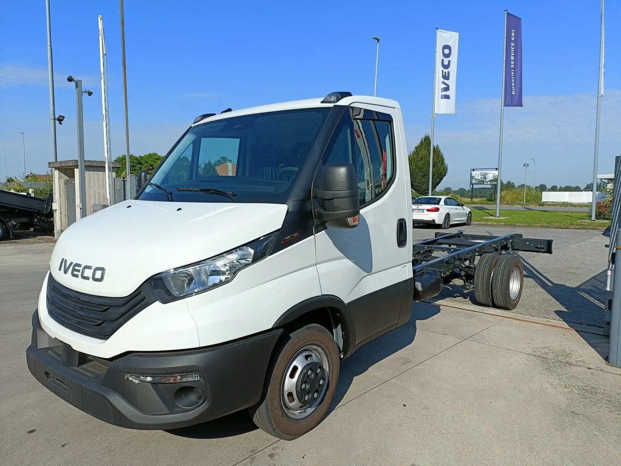 IVECO DAILY 60C18 A TELAIO KM 0 - Alvaz teherautó: 2 kép. IVECO DAILY 60C18 A TELAIO KM 0 - Alvaz teherautó: 2 kép.
