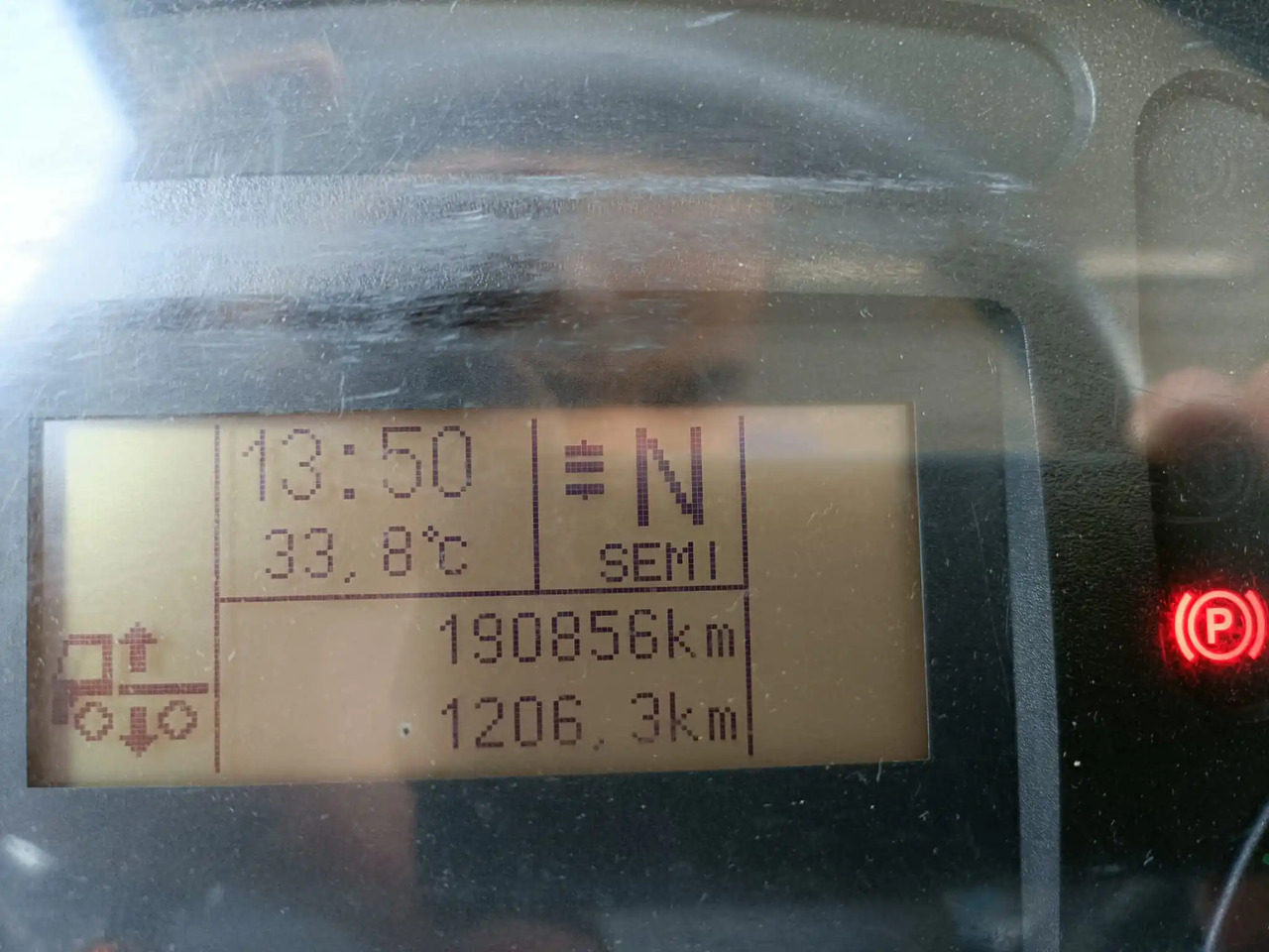 IVECO EUROCARGO 120E19P - Alvaz teherautó: 4 kép. IVECO EUROCARGO 120E19P - Alvaz teherautó: 4 kép.