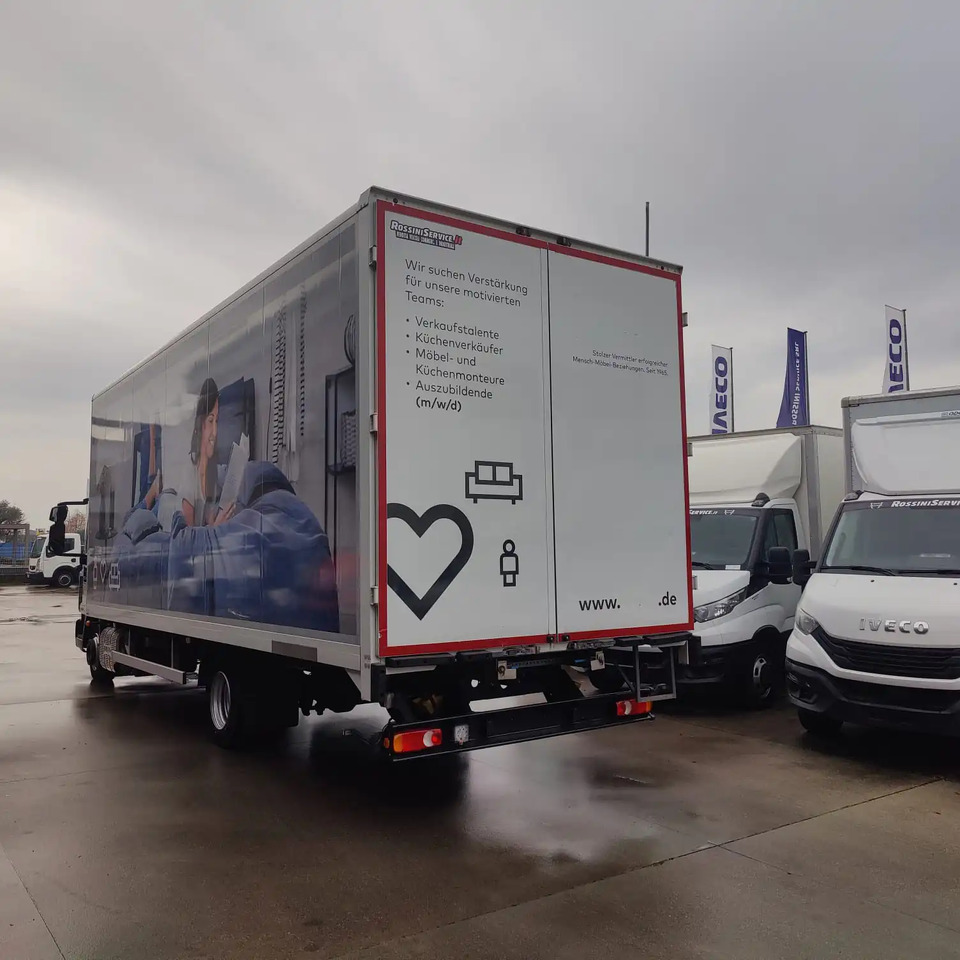 IVECO EUROCARGO 75E19 / 80E19 / 86E19 - Dobozos felépítményű teherautó: 5 kép. IVECO EUROCARGO 75E19 / 80E19 / 86E19 - Dobozos felépítményű teherautó: 5 kép.