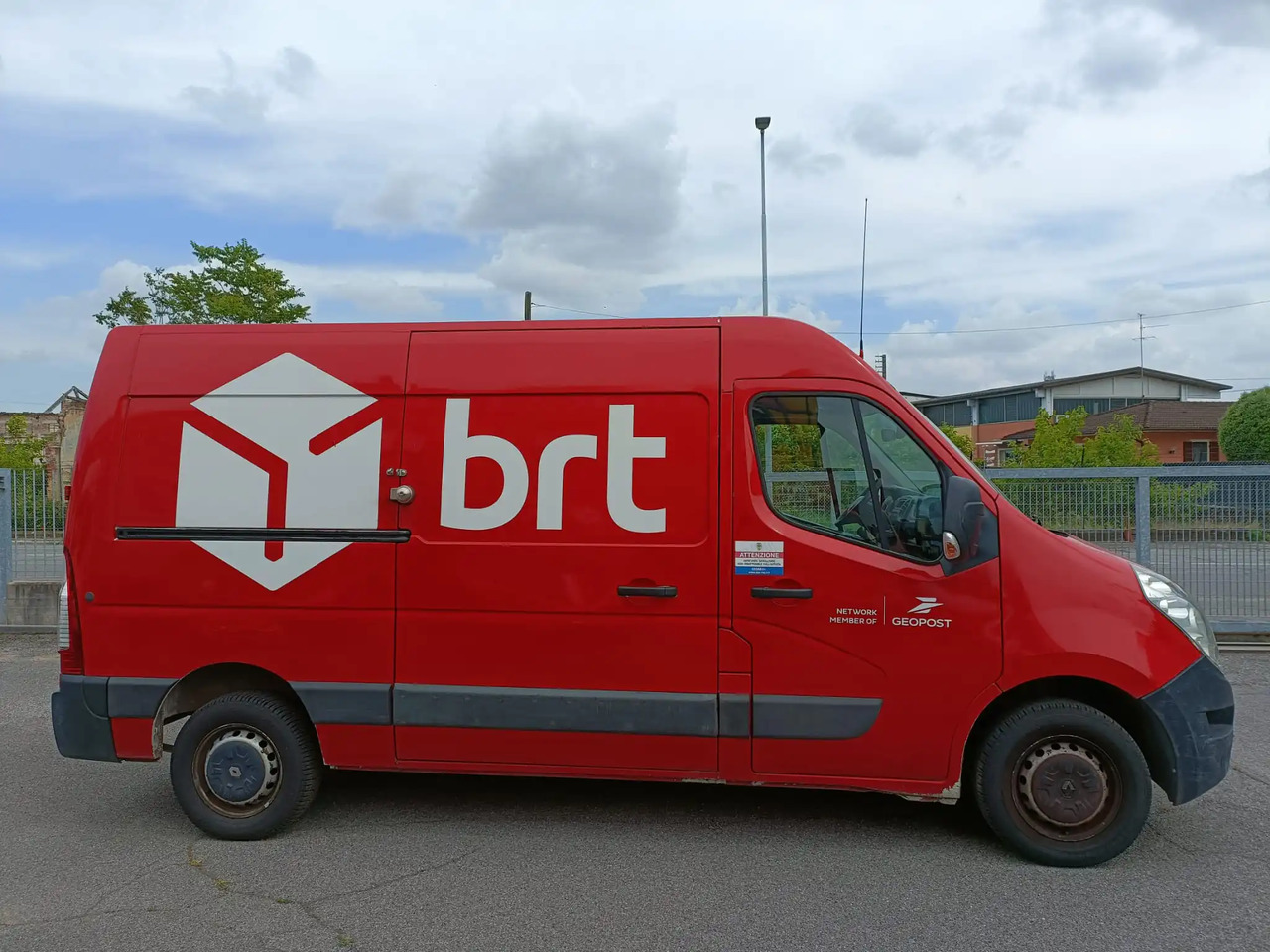 RENAULT MASTER MH2 - Furgon: 3 kép. RENAULT MASTER MH2 - Furgon: 3 kép.