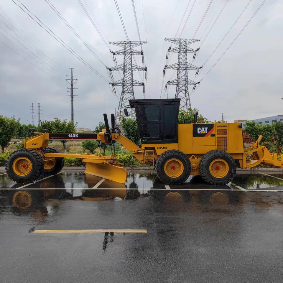 CATERPILLAR 140K - Gréder: 5 kép. CATERPILLAR 140K - Gréder: 5 kép.