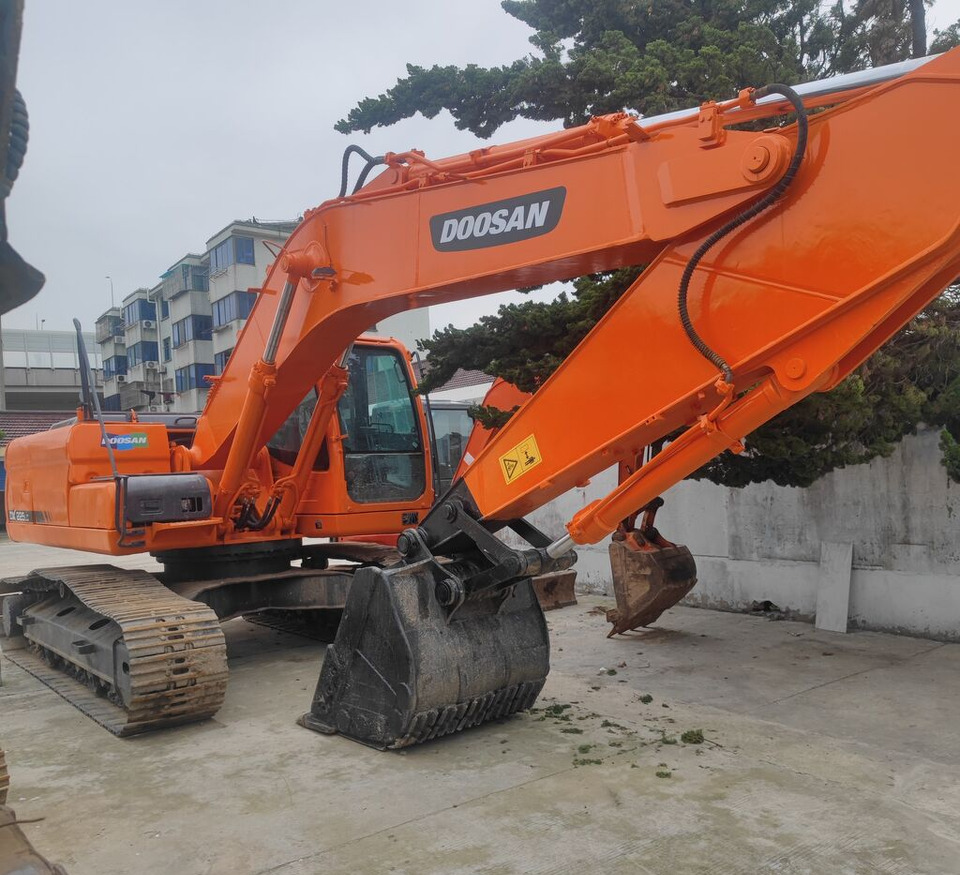 Lánctalpas kotró Doosan DX225LC-7: 7 kép.