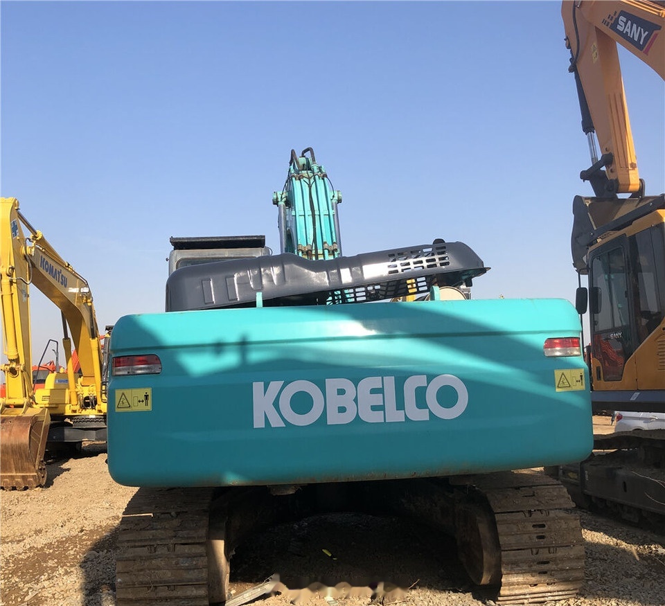 Kobelco SK350D-8 - Lánctalpas kotró: 5 kép. Kobelco SK350D-8 - Lánctalpas kotró: 5 kép.
