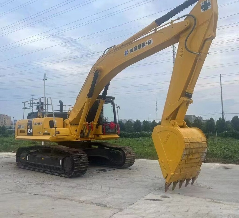 Komatsu PC350 - Lánctalpas kotró: 1 kép. Komatsu PC350 - Lánctalpas kotró: 1 kép.