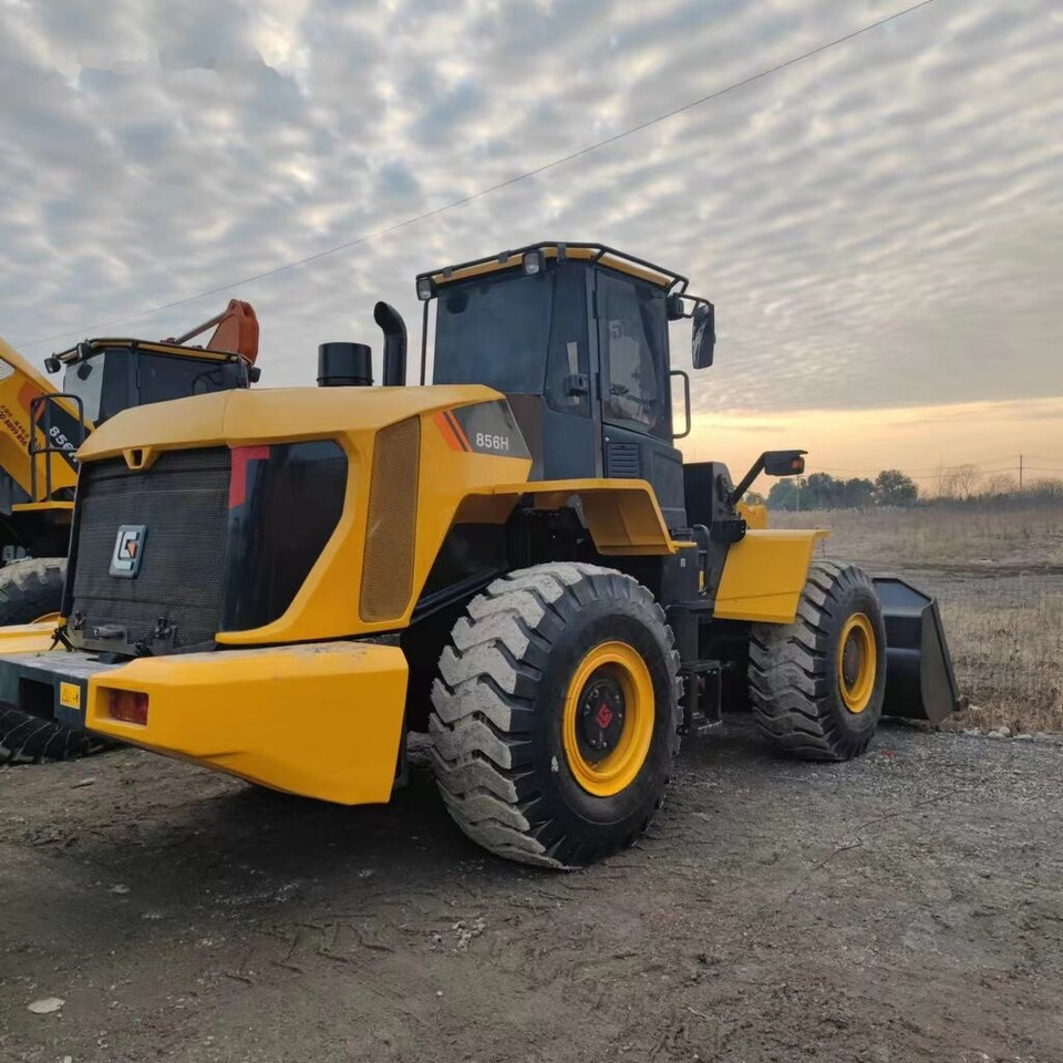 LiuGong CLG856H - Gumikerekes homlokrakodó: 3 kép. LiuGong CLG856H - Gumikerekes homlokrakodó: 3 kép.