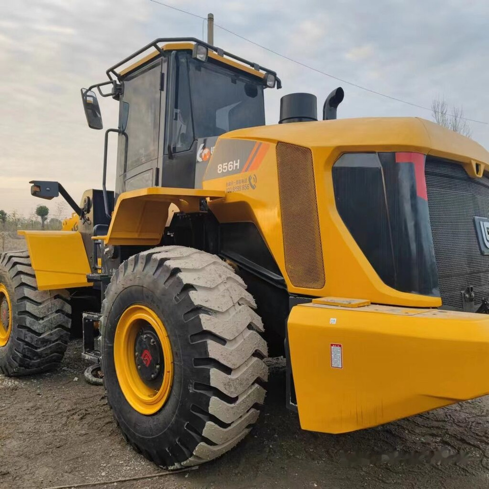 LiuGong CLG856H - Gumikerekes homlokrakodó: 5 kép. LiuGong CLG856H - Gumikerekes homlokrakodó: 5 kép.