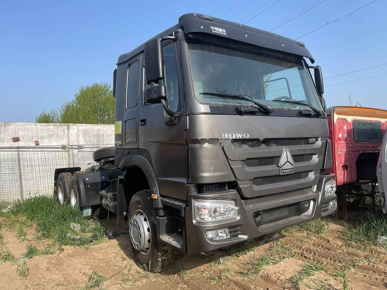 Howo 371 - Nyergesvontató: 2 kép. Howo 371 - Nyergesvontató: 2 kép.