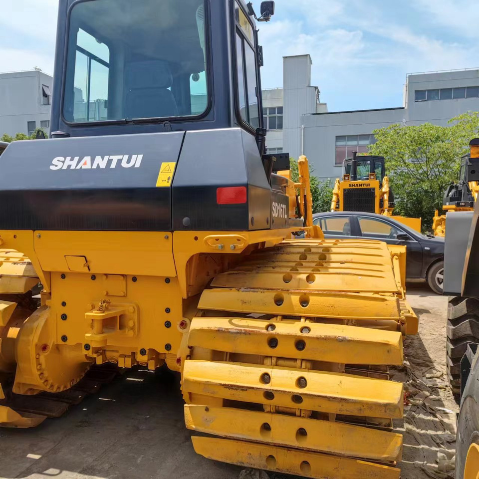 Shantui SD16TL - Buldózer: 1 kép. Shantui SD16TL - Buldózer: 1 kép.