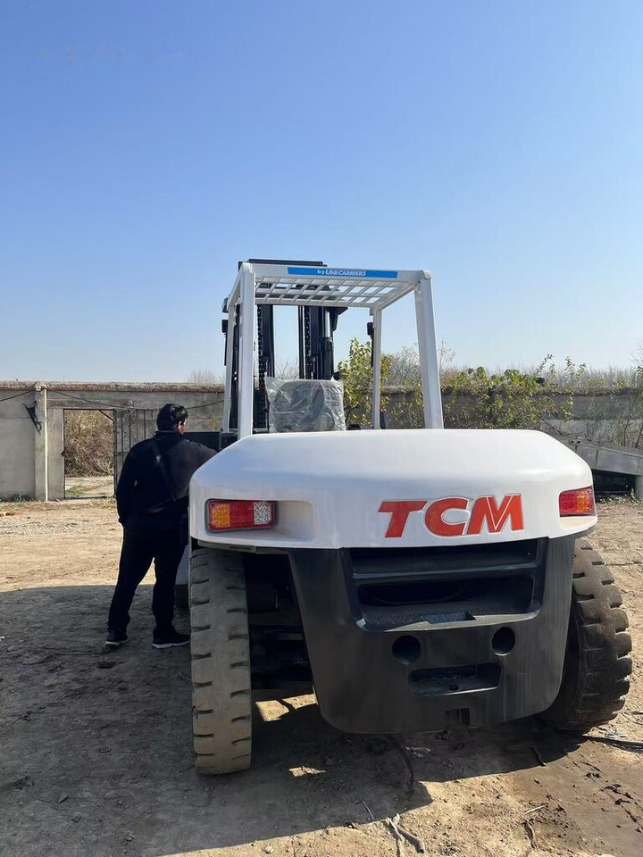 TCM FD100 - Dízel targonca: 3 kép. TCM FD100 - Dízel targonca: 3 kép.