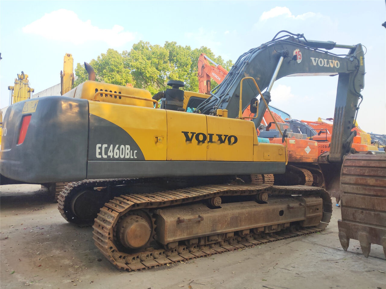 Volvo EC460BLC - Lánctalpas kotró: 1 kép. Volvo EC460BLC - Lánctalpas kotró: 1 kép.