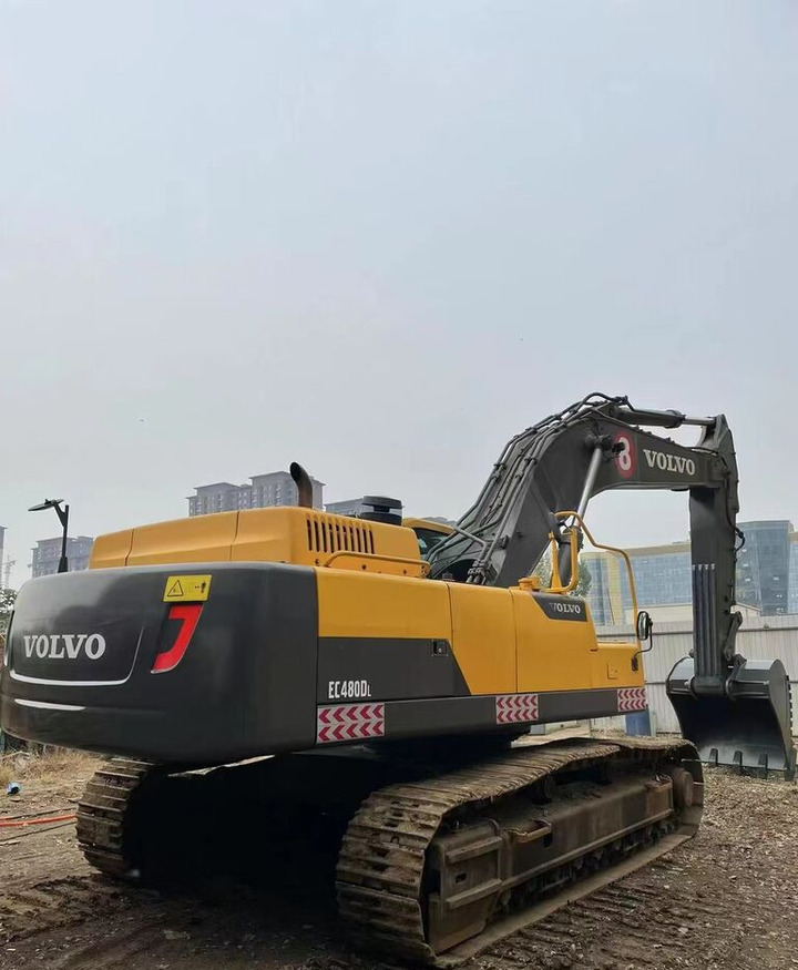 Volvo EC480 - Lánctalpas kotró: 5 kép. Volvo EC480 - Lánctalpas kotró: 5 kép.
