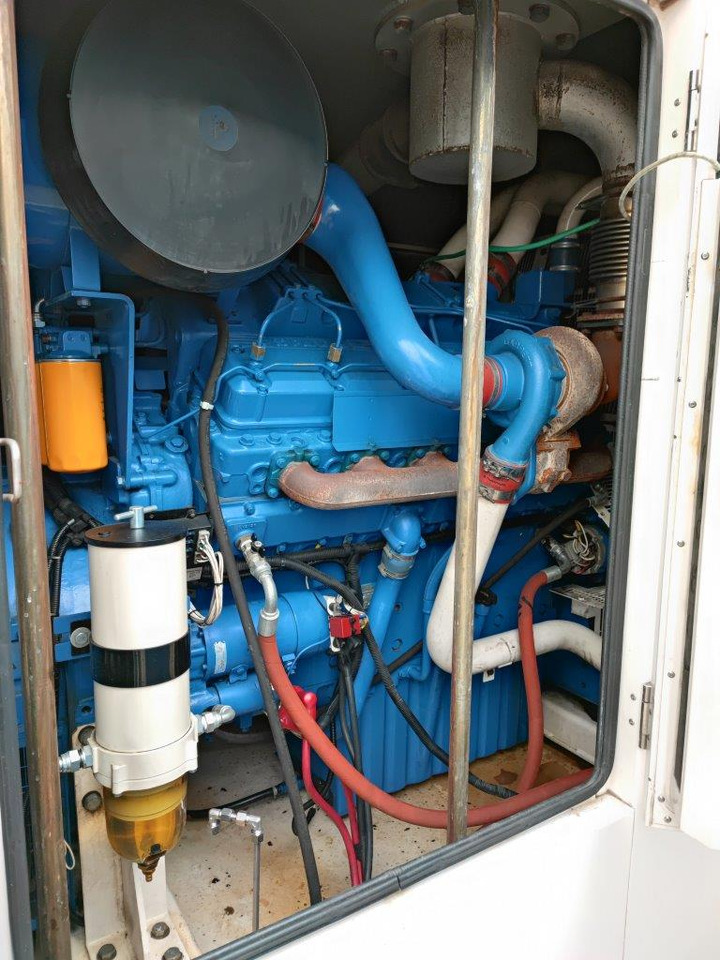 FG WILSON P650 / 650 kVA - Áramfejlesztő: 5 kép. FG WILSON P650 / 650 kVA - Áramfejlesztő: 5 kép.