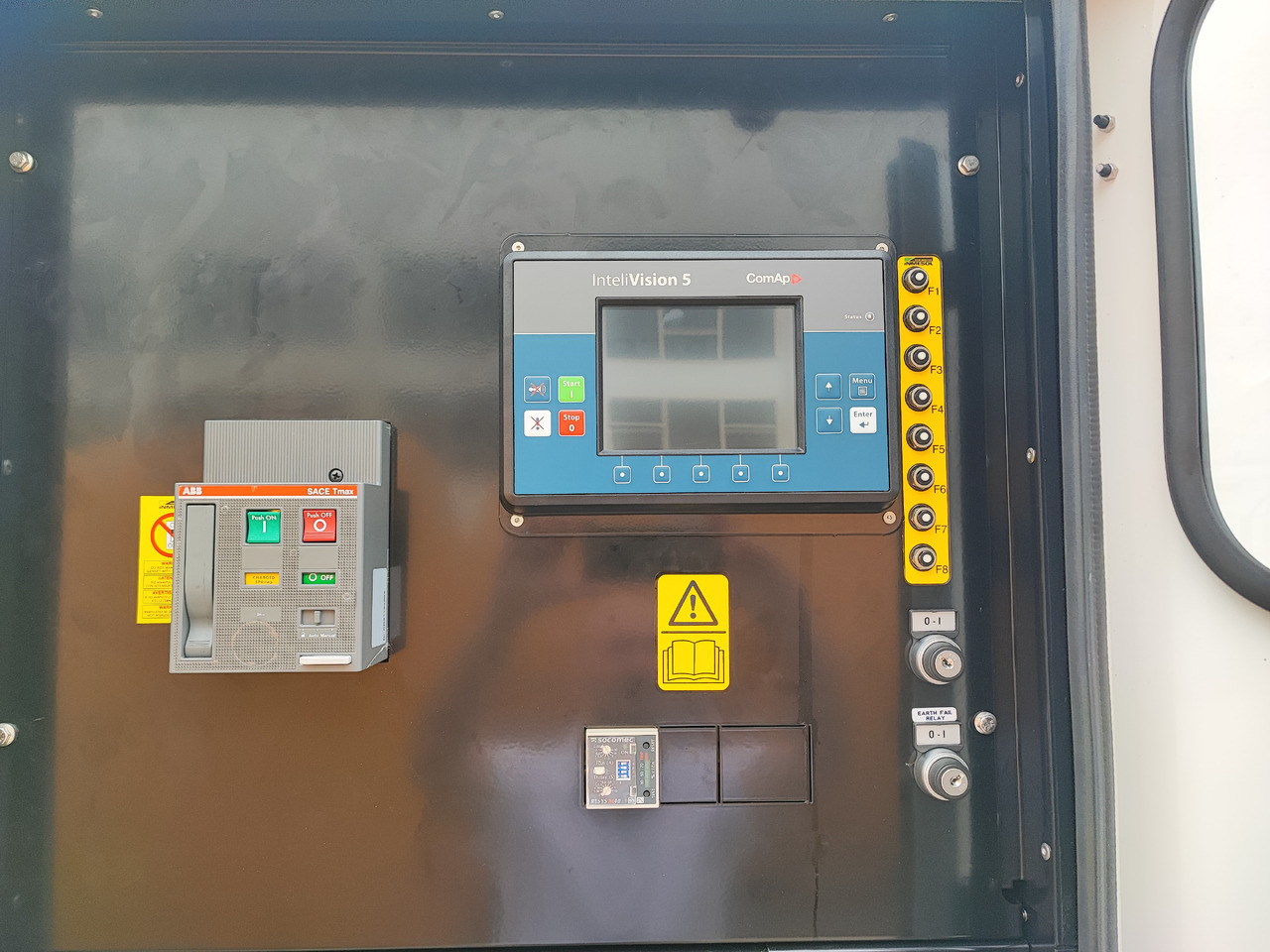 VOLVO PENTA 250 kVA GENERATOR STAGE V INMESOL IVRN5-280 - Áramfejlesztő: 4 kép. VOLVO PENTA 250 kVA GENERATOR STAGE V INMESOL IVRN5-280 - Áramfejlesztő: 4 kép.
