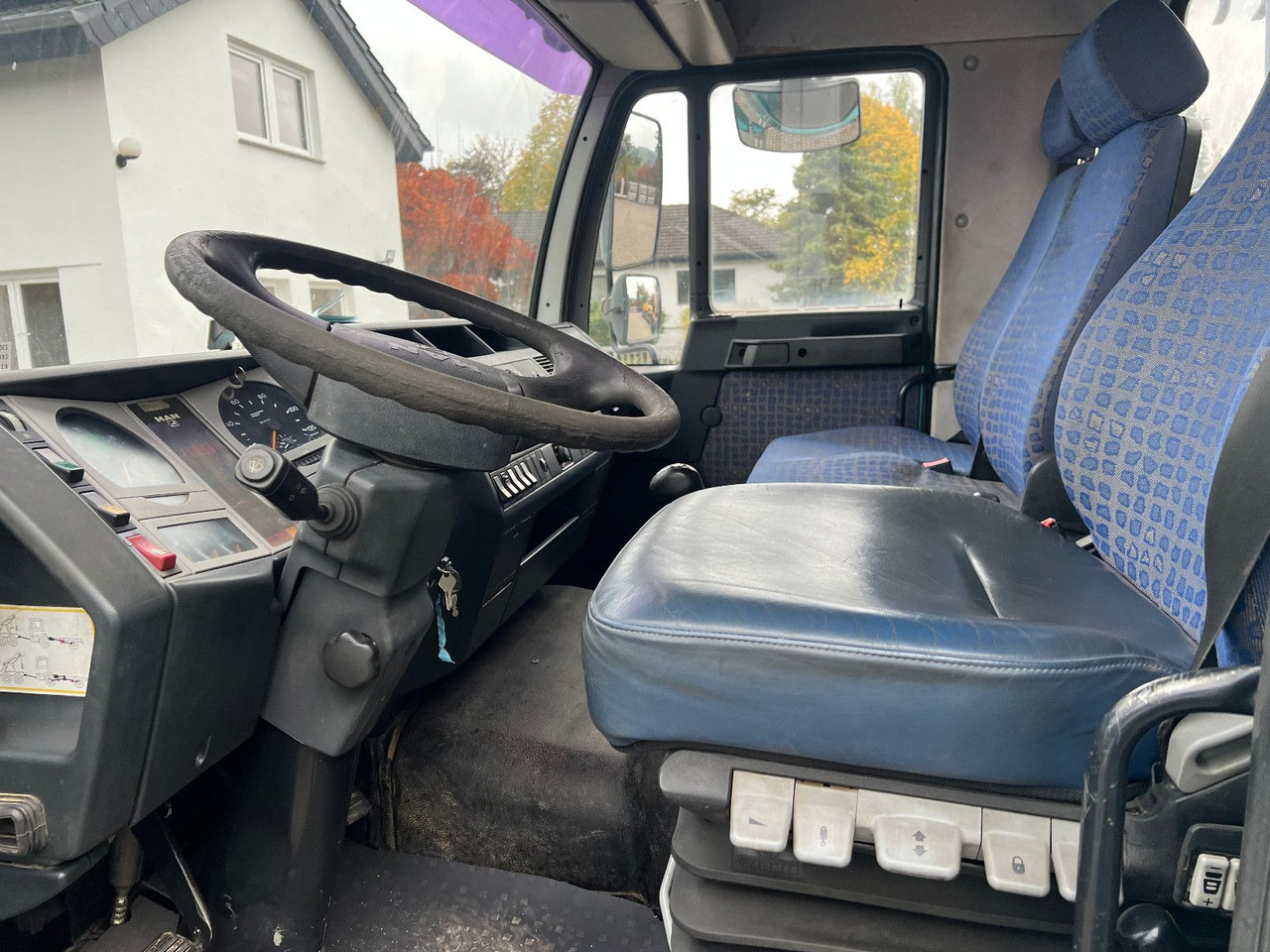 Billenőplatós teherautó, Darus autó MAN 18.250 Palfinger 11502: 8 kép. Billenőplatós teherautó, Darus autó MAN 18.250 Palfinger 11502: 8 kép.