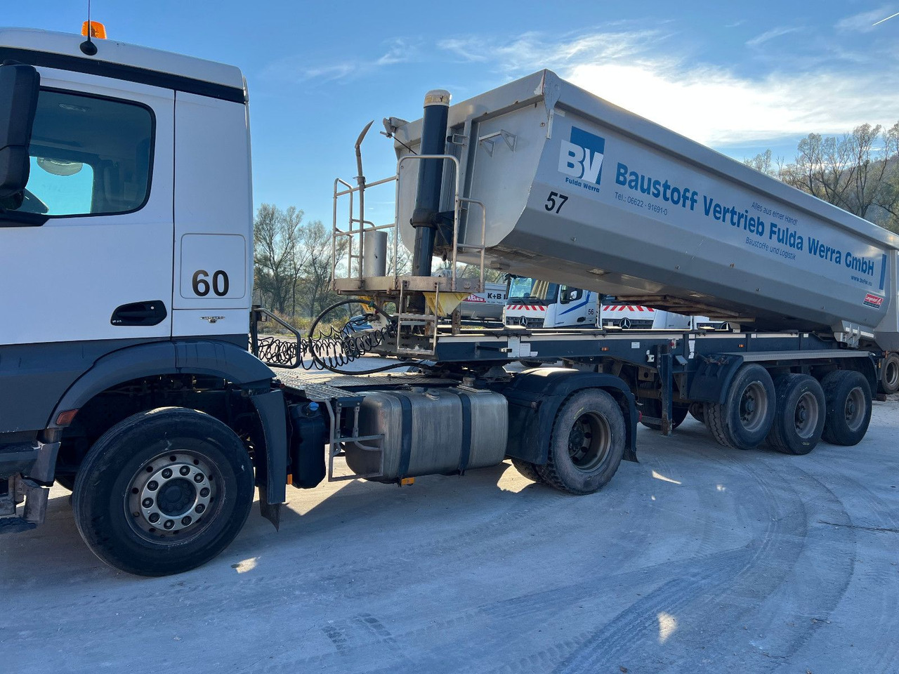 Mercedes-Benz 1843 2x vorhanden - Nyergesvontató: 3 kép. Mercedes-Benz 1843 2x vorhanden - Nyergesvontató: 3 kép.