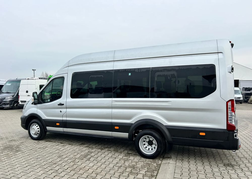 Ford Transit - Minibusz, Kisbusz: 5 kép. Ford Transit - Minibusz, Kisbusz: 5 kép.