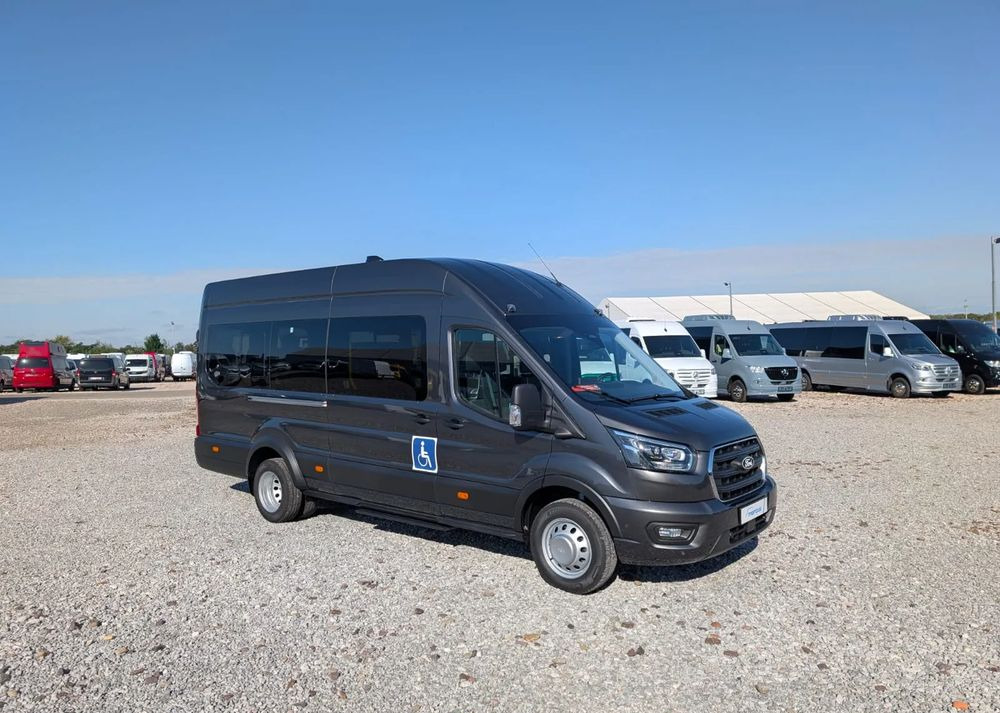 Ford Transit - Minibusz, Kisbusz: 2 kép. Ford Transit - Minibusz, Kisbusz: 2 kép.