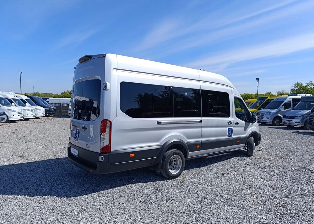 Ford Transit - Minibusz, Kisbusz: 4 kép. Ford Transit - Minibusz, Kisbusz: 4 kép.