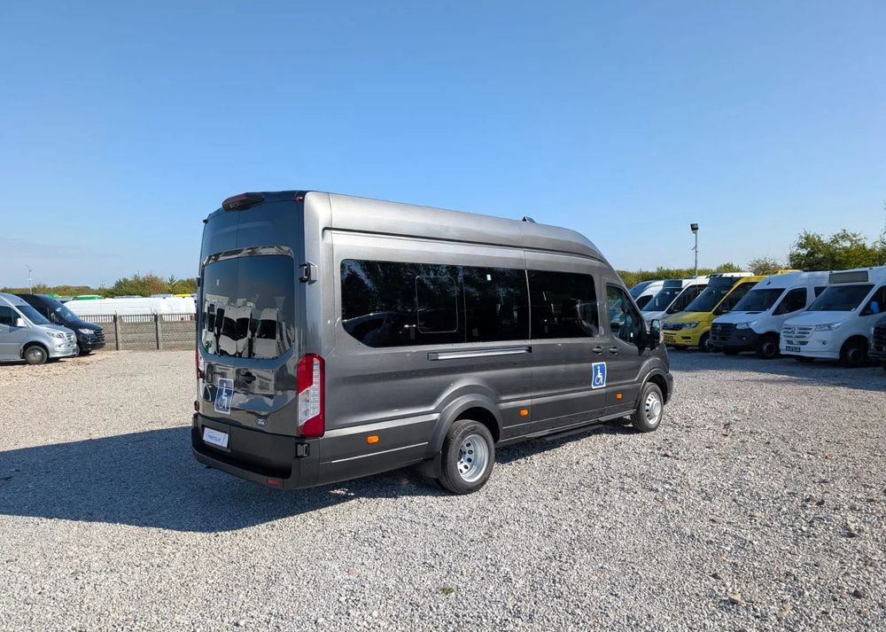 Ford Transit - Minibusz, Kisbusz: 4 kép. Ford Transit - Minibusz, Kisbusz: 4 kép.