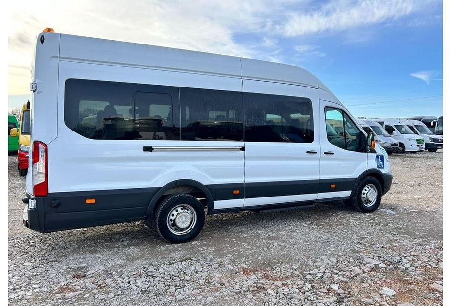 Ford Transit - Minibusz, Kisbusz: 5 kép. Ford Transit - Minibusz, Kisbusz: 5 kép.