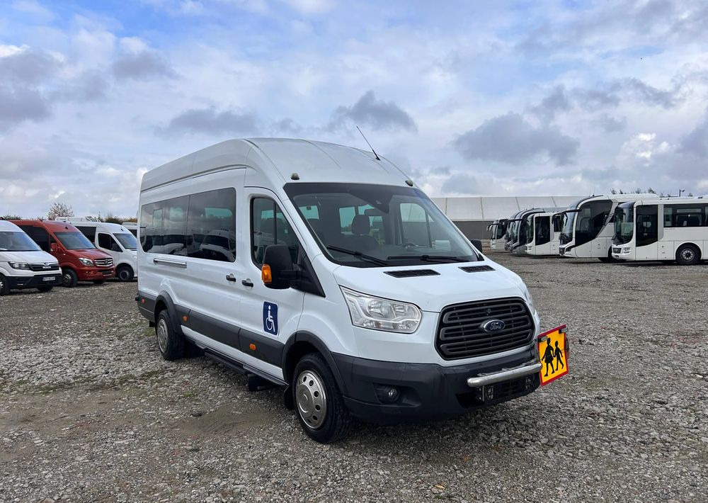 Ford Transit - Minibusz, Kisbusz: 1 kép. Ford Transit - Minibusz, Kisbusz: 1 kép.
