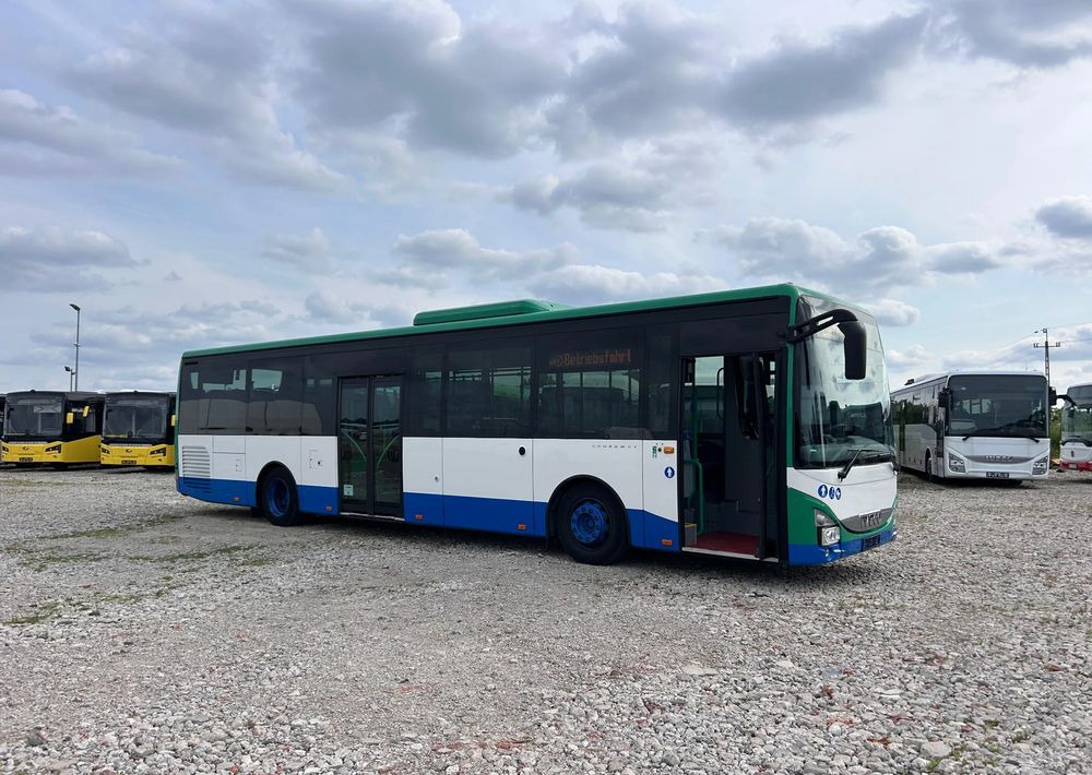 Iveco Crossway LE - Városi busz: 2 kép. Iveco Crossway LE - Városi busz: 2 kép.
