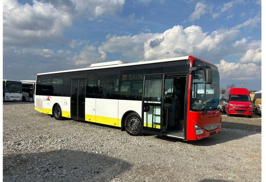 Iveco Crossway LE - Városi busz: 3 kép. Iveco Crossway LE - Városi busz: 3 kép.