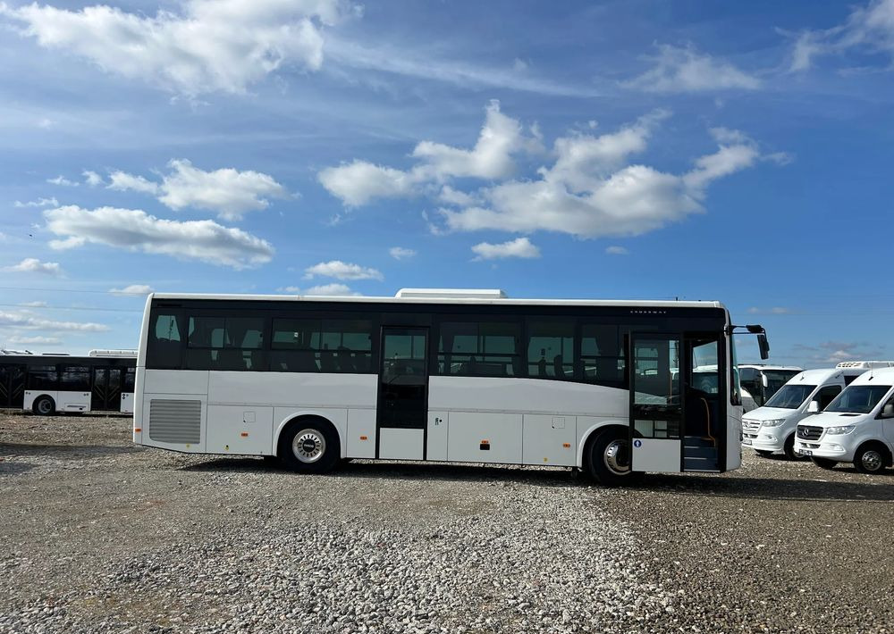 Iveco Crossway - Helyközi busz: 3 kép. Iveco Crossway - Helyközi busz: 3 kép.