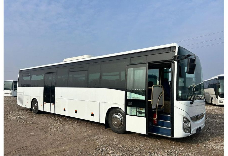 Iveco Crossway - Helyközi busz: 3 kép. Iveco Crossway - Helyközi busz: 3 kép.