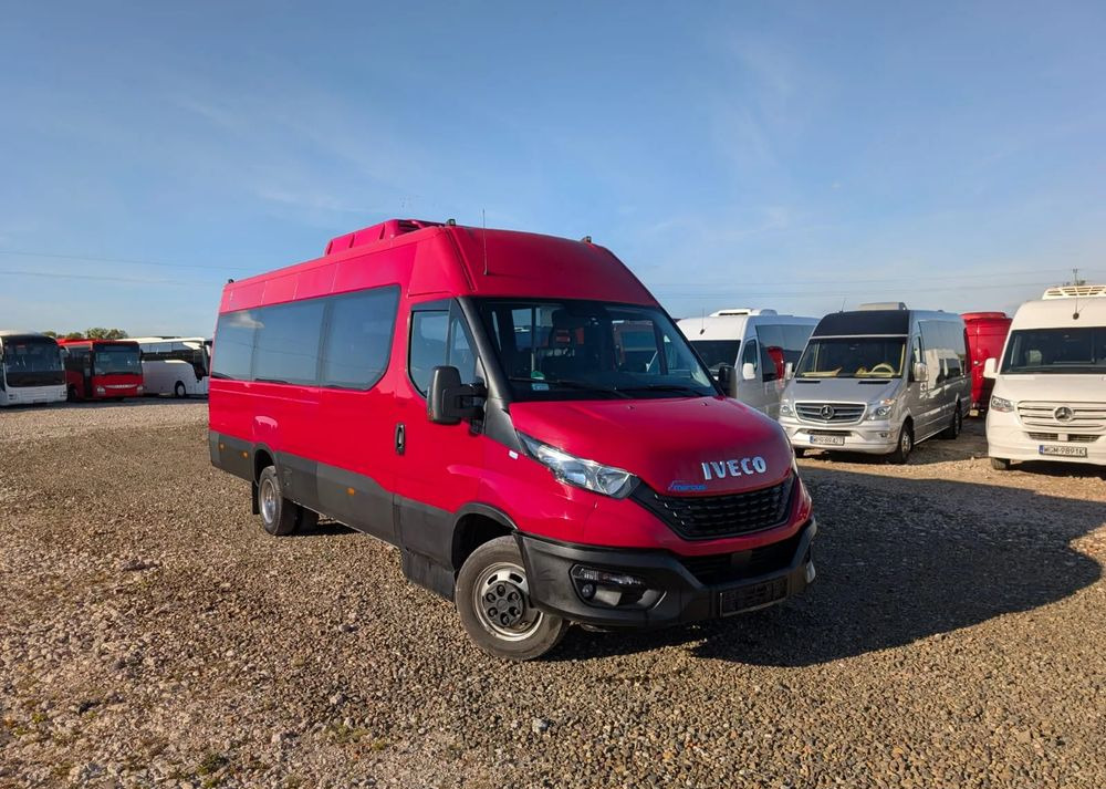 Iveco Daily - Minibusz, Kisbusz: 2 kép. Iveco Daily - Minibusz, Kisbusz: 2 kép.