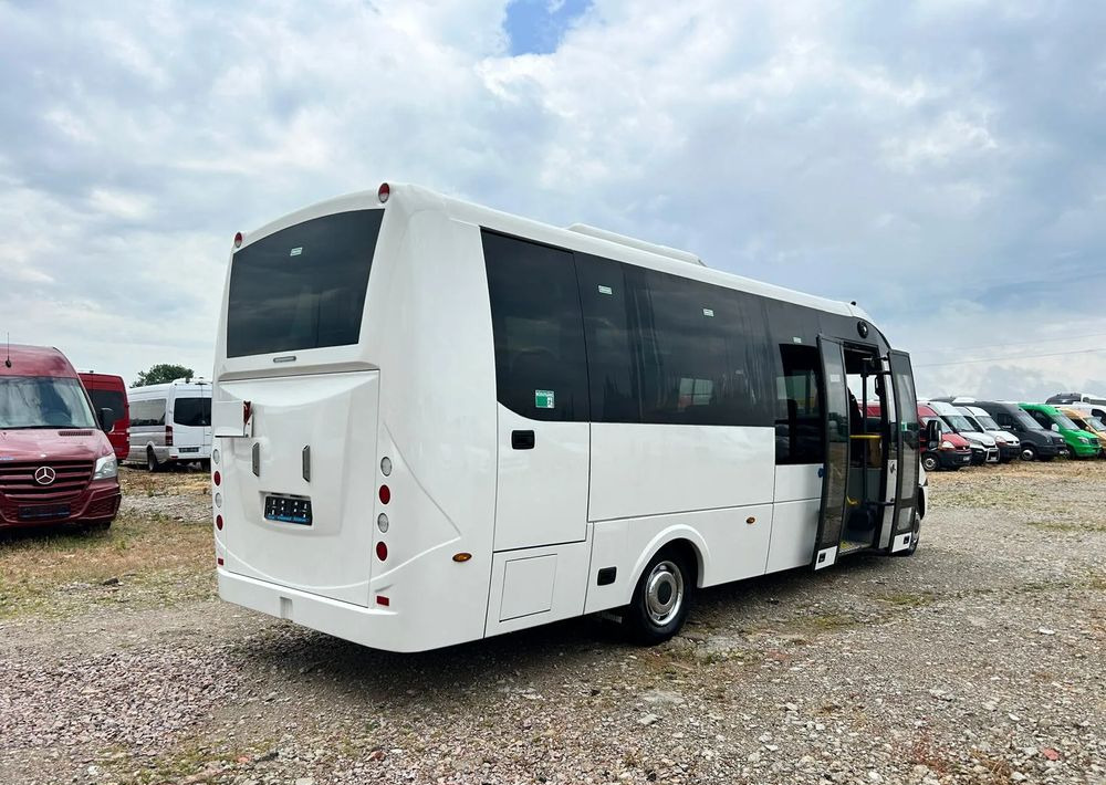 Iveco Daily Rosero City - Minibusz, Kisbusz: 4 kép. Iveco Daily Rosero City - Minibusz, Kisbusz: 4 kép.