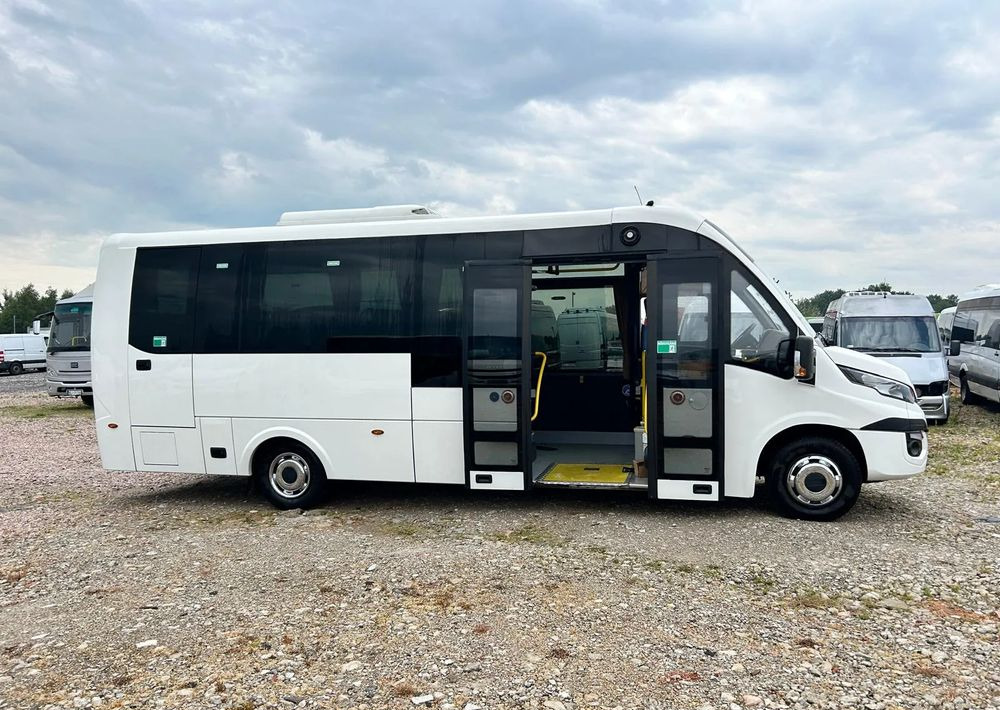 Iveco Daily Rosero City - Városi busz: 3 kép. Iveco Daily Rosero City - Városi busz: 3 kép.