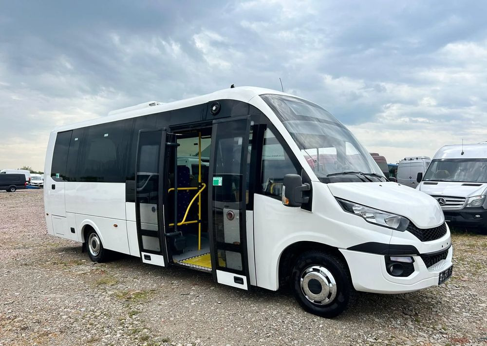 Iveco Daily Rosero City - Városi busz: 1 kép. Iveco Daily Rosero City - Városi busz: 1 kép.