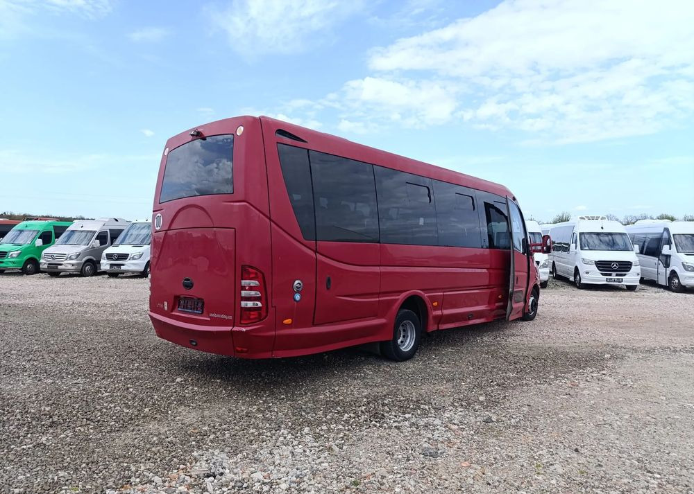 Iveco Sunrise - Minibusz, Kisbusz: 3 kép. Iveco Sunrise - Minibusz, Kisbusz: 3 kép.