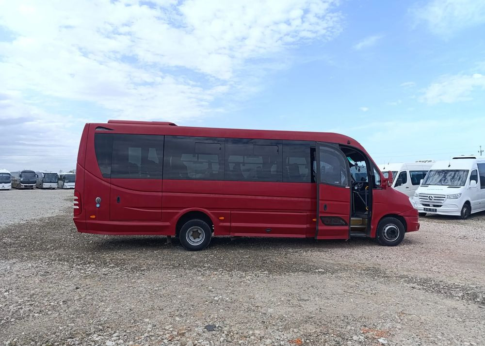 Iveco Sunrise - Minibusz, Kisbusz: 2 kép. Iveco Sunrise - Minibusz, Kisbusz: 2 kép.