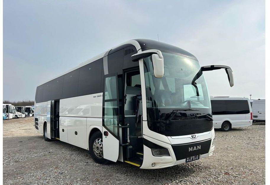 MAN Lions Coach - Távolsági busz: 1 kép. MAN Lions Coach - Távolsági busz: 1 kép.