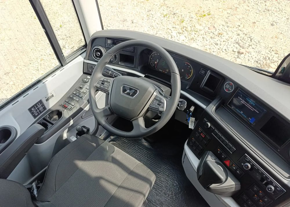 Új Távolsági busz MAN Lions Coach: 15 kép.