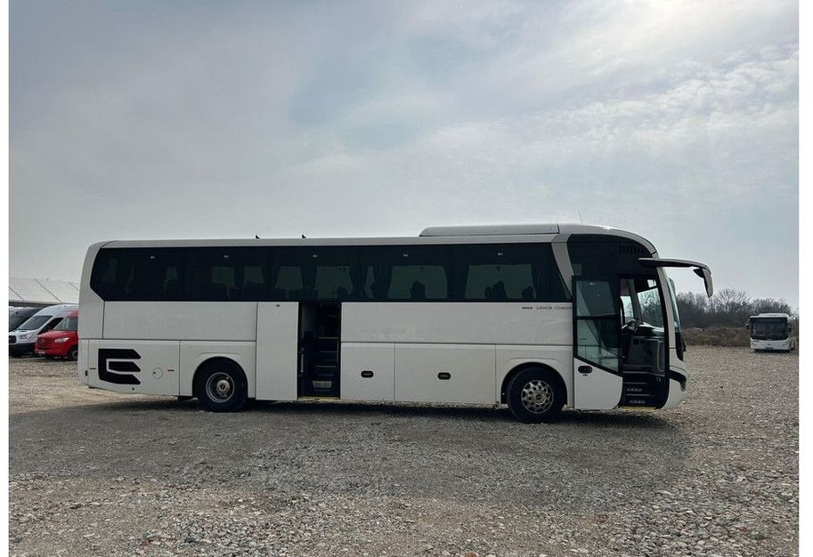 MAN Lions Coach - Távolsági busz: 4 kép. MAN Lions Coach - Távolsági busz: 4 kép.