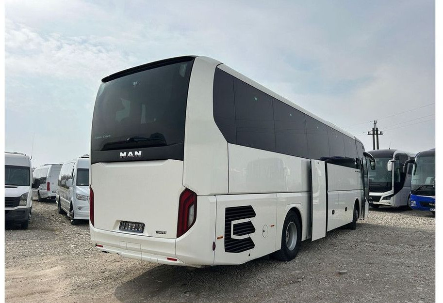 MAN Lions Coach - Távolsági busz: 5 kép. MAN Lions Coach - Távolsági busz: 5 kép.