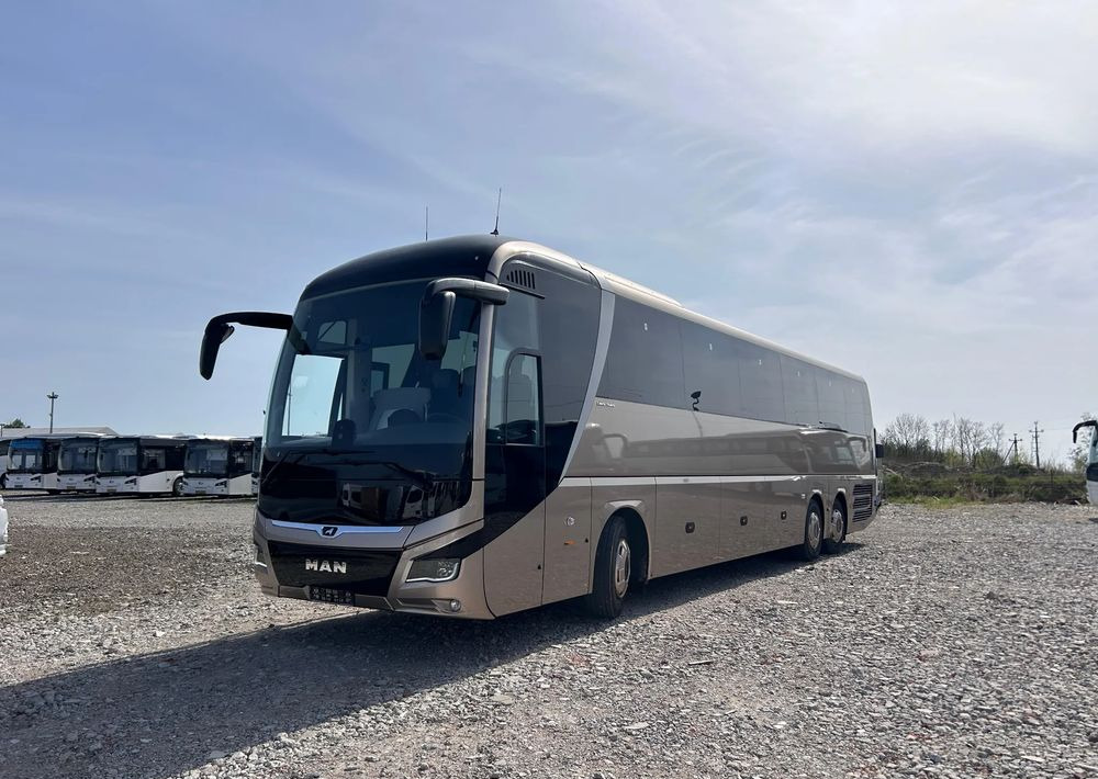 MAN Lions Coach - Távolsági busz: 5 kép. MAN Lions Coach - Távolsági busz: 5 kép.