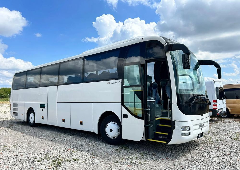 MAN Lions Coach - Távolsági busz: 2 kép. MAN Lions Coach - Távolsági busz: 2 kép.
