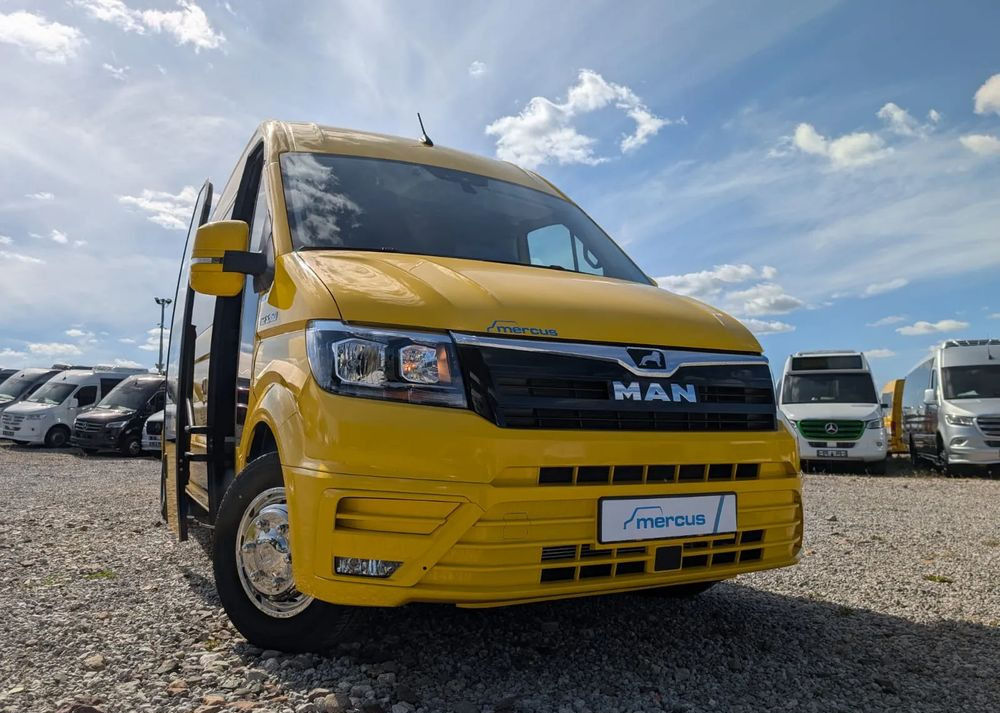 Új Minibusz, Kisbusz MAN TGE 5.160: 13 kép.