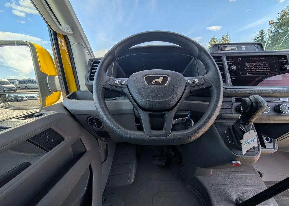 Új Minibusz, Kisbusz MAN TGE 5.160: 16 kép.